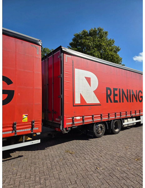 Mercedes-Benz Actros 2545 6X2 Retarder Volumecombi - Truk dengan terpal samping: gambar 4 Mercedes-Benz Actros 2545 6X2 Retarder Volumecombi - Truk dengan terpal samping: gambar 4