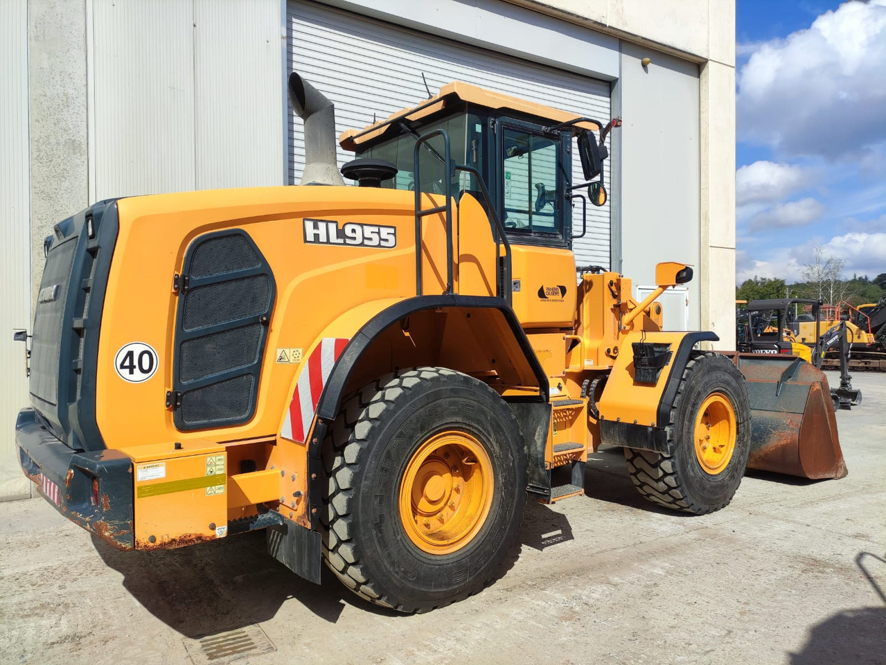 HYUNDAI HL955 - Wheel loader: gambar 4 HYUNDAI HL955 - Wheel loader: gambar 4