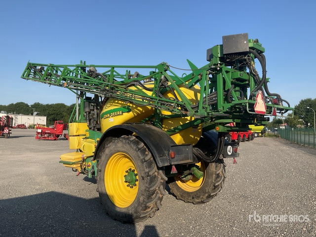 2002 John Deere 840 28 m Pull-Type Sprayer - Penyemprot tertinggal: gambar 3 2002 John Deere 840 28 m Pull-Type Sprayer - Penyemprot tertinggal: gambar 3