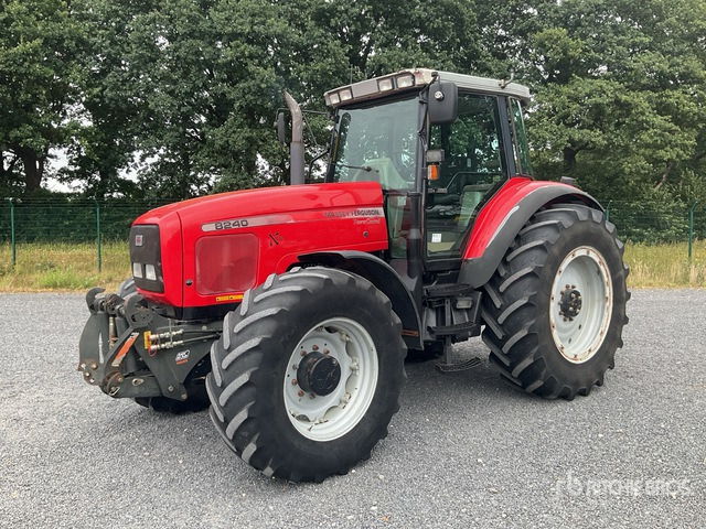 2002 Massey Ferguson 8240 4WD Tractor - Traktor: gambar 2 2002 Massey Ferguson 8240 4WD Tractor - Traktor: gambar 2