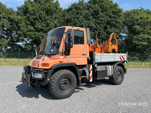 2004 Mercedes-Benz Unimog U300 4x4 Utility Truck - Mesin pemotong chopper/ Mulcher: gambar 1 2004 Mercedes-Benz Unimog U300 4x4 Utility Truck - Mesin pemotong chopper/ Mulcher: gambar 1