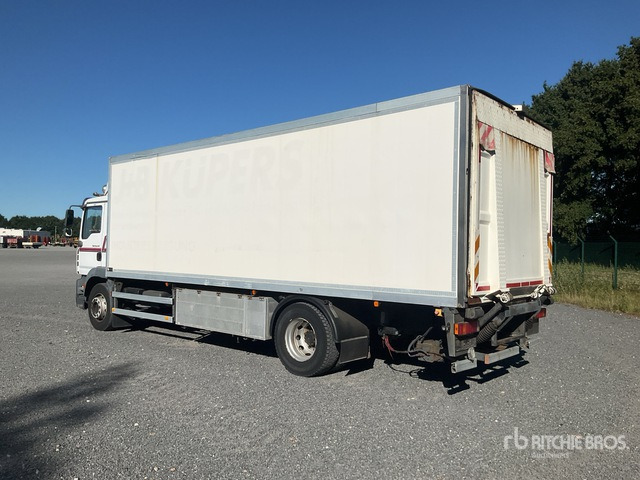 2006 MAN TGM 18.240 4x2 (Inoperable) Van Truck - Van panel: gambar 3 2006 MAN TGM 18.240 4x2 (Inoperable) Van Truck - Van panel: gambar 3