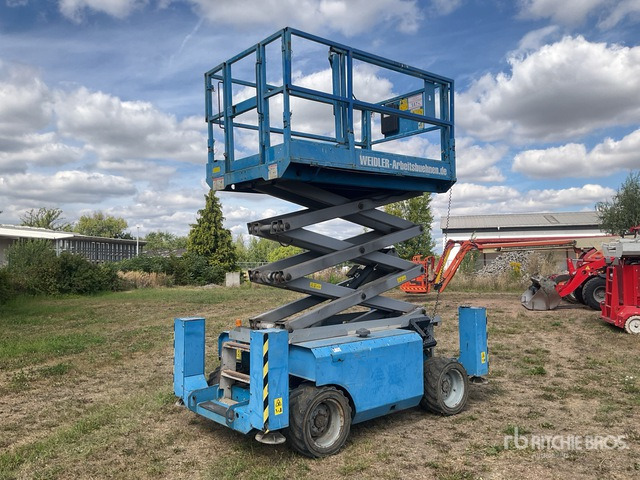 2007 Genie GS2668RT 4x4 Diesel Scissor Lift - Scissor lifts: gambar 2 2007 Genie GS2668RT 4x4 Diesel Scissor Lift - Scissor lifts: gambar 2