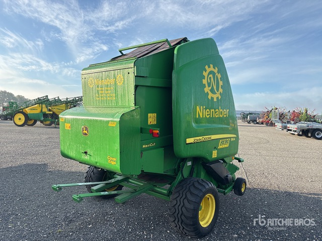 2012 John Deere 864P Round Baler - Baler bulat: gambar 3 2012 John Deere 864P Round Baler - Baler bulat: gambar 3