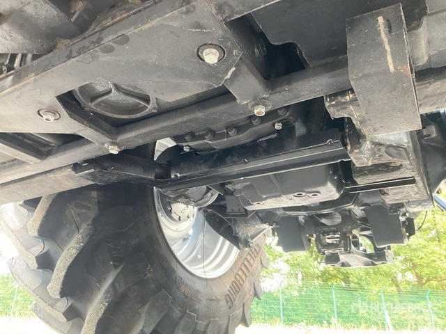 2015 Massey Ferguson 8737 4WD Tractor - Traktor: gambar 4 2015 Massey Ferguson 8737 4WD Tractor - Traktor: gambar 4