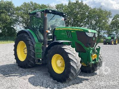 JOHN DEERE 6210R - Traktor: gambar 4 JOHN DEERE 6210R - Traktor: gambar 4