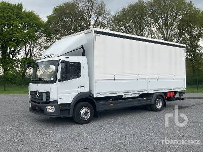 MERCEDES-BENZ ATEGO 1524L 4x2 - Truk dengan terpal samping: gambar 1 MERCEDES-BENZ ATEGO 1524L 4x2 - Truk dengan terpal samping: gambar 1