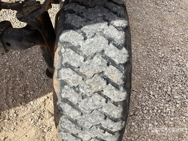 2003 New Holland TS110 2WD Tractor - Traktor: gambar 4 2003 New Holland TS110 2WD Tractor - Traktor: gambar 4