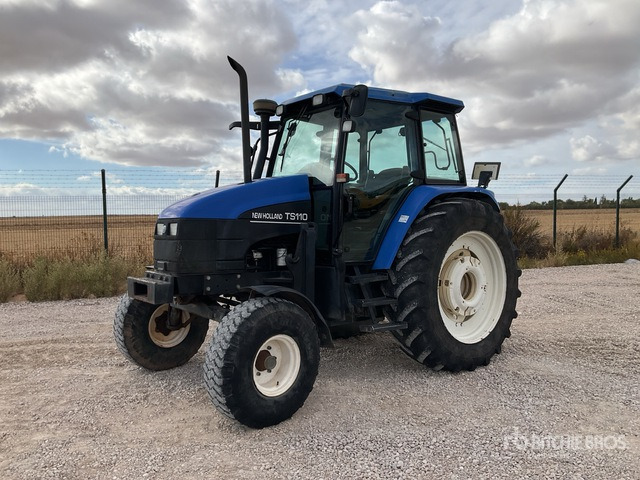 2003 New Holland TS110 2WD Tractor - Traktor: gambar 2 2003 New Holland TS110 2WD Tractor - Traktor: gambar 2