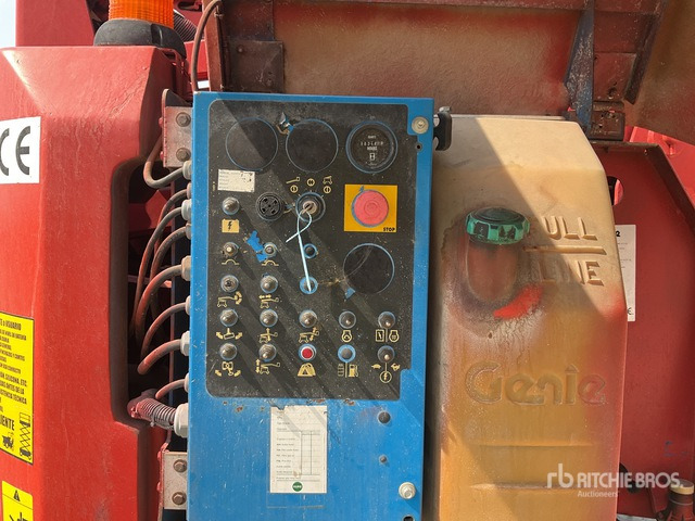 2005 Genie Z34-22IC 4WD Diesel Articulating Boom Lift - Boom artikulasi: gambar 5 2005 Genie Z34-22IC 4WD Diesel Articulating Boom Lift - Boom artikulasi: gambar 5