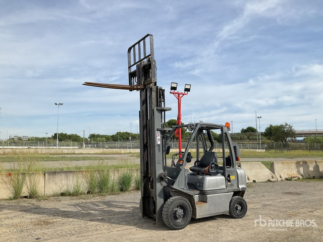 2007 Nissan FD02A25Q 2500 kg Forklift - Forklift diesel: gambar 2 2007 Nissan FD02A25Q 2500 kg Forklift - Forklift diesel: gambar 2