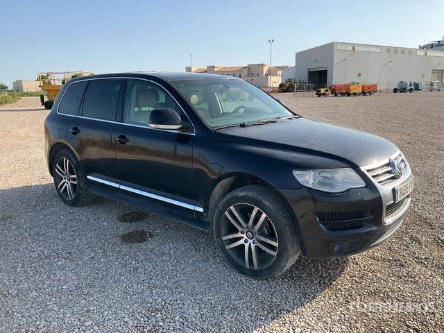 2007 Volkswagen Touareg 4WD 3.0D SUV - Mobil SUV: gambar 3 2007 Volkswagen Touareg 4WD 3.0D SUV - Mobil SUV: gambar 3