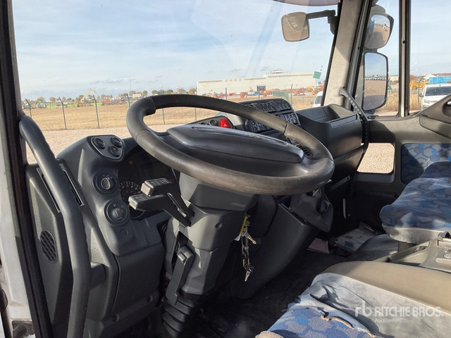 2008 Iveco Eurocargo 120E22 2005 Palfinger PK7501 Articulat ... Flatbed Truck with Crane - Truk flatbed, Truk derek: gambar 4 2008 Iveco Eurocargo 120E22 2005 Palfinger PK7501 Articulat ... Flatbed Truck with Crane - Truk flatbed, Truk derek: gambar 4