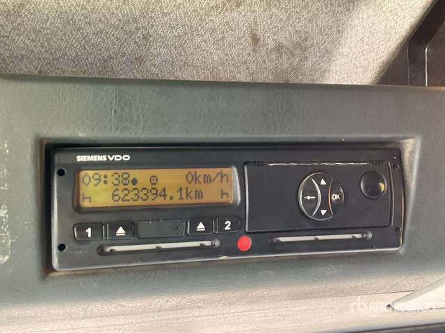 2008 MAN TGA H414FFDC 8x4 Mixer Truck - Truk pengaduk beton: gambar 3 2008 MAN TGA H414FFDC 8x4 Mixer Truck - Truk pengaduk beton: gambar 3