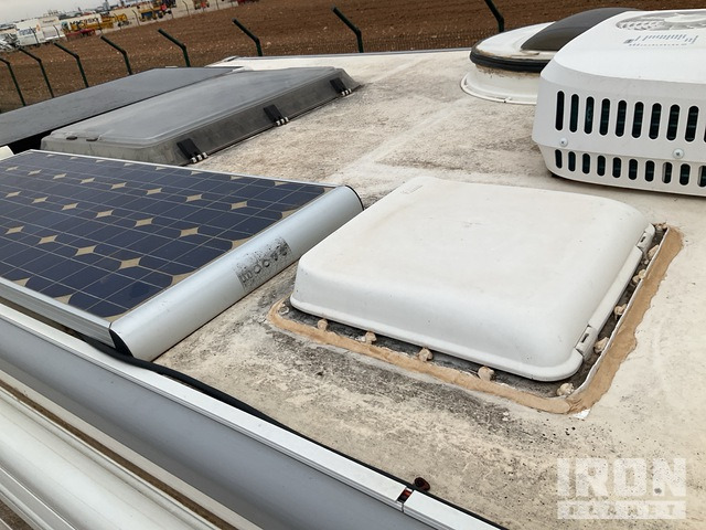 2010 Fiat/Mc Louis Ducato/P700 - Mobil rumah terintegrasi: gambar 5 2010 Fiat/Mc Louis Ducato/P700 - Mobil rumah terintegrasi: gambar 5