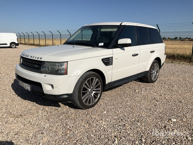 2010 Land Rover Range Rover Sport HSE SUV - Mobil SUV: gambar 2 2010 Land Rover Range Rover Sport HSE SUV - Mobil SUV: gambar 2