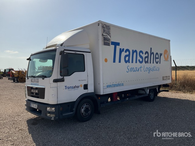 2011 MAN TGL 8.180 4x2 4x2 (Inoperable) Van Truck - Van panel: gambar 2 2011 MAN TGL 8.180 4x2 4x2 (Inoperable) Van Truck - Van panel: gambar 2