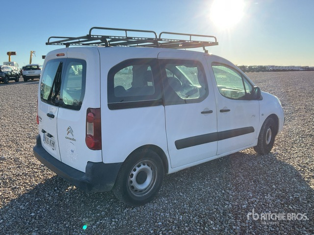 2017 Citroen Berlingo Passenger Van - Bus mini, Van penumpang: gambar 3 2017 Citroen Berlingo Passenger Van - Bus mini, Van penumpang: gambar 3