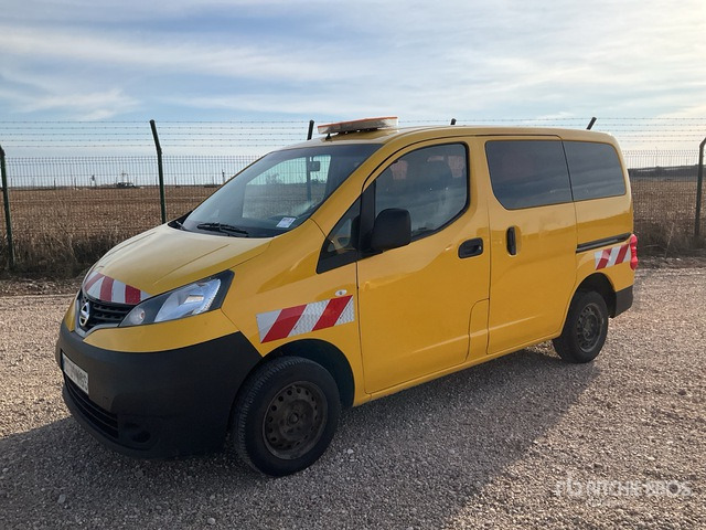 2017 Nissan NV200 City Verso 5 Passenger Van - Bus mini, Van penumpang: gambar 2 2017 Nissan NV200 City Verso 5 Passenger Van - Bus mini, Van penumpang: gambar 2
