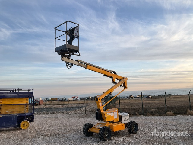 2019 Nifty-Lift HR12D 4WD Diesel Articulating Boom Lift - Boom artikulasi: gambar 3 2019 Nifty-Lift HR12D 4WD Diesel Articulating Boom Lift - Boom artikulasi: gambar 3