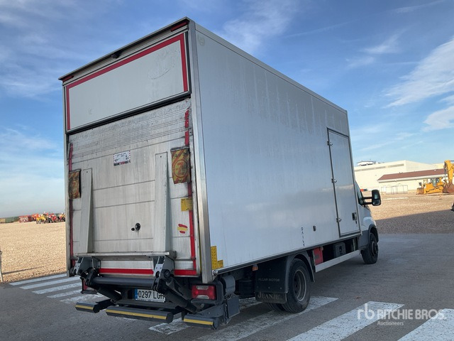 2020 Iveco Daily 70C18 4x2 Van Truck - Truk box: gambar 3 2020 Iveco Daily 70C18 4x2 Van Truck - Truk box: gambar 3