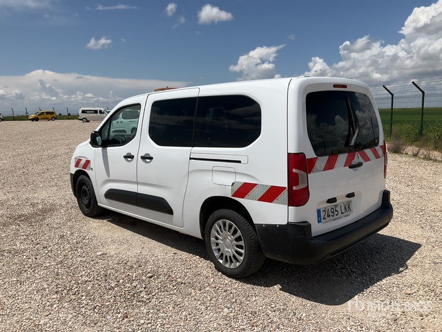 2020 Toyota Proace City Verso 5 Passenger Van - Bus mini, Van penumpang: gambar 1 2020 Toyota Proace City Verso 5 Passenger Van - Bus mini, Van penumpang: gambar 1