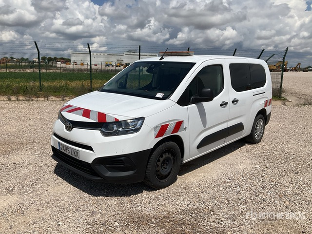 2020 Toyota Proace City Verso 5 Passenger Van - Bus mini, Van penumpang: gambar 3 2020 Toyota Proace City Verso 5 Passenger Van - Bus mini, Van penumpang: gambar 3