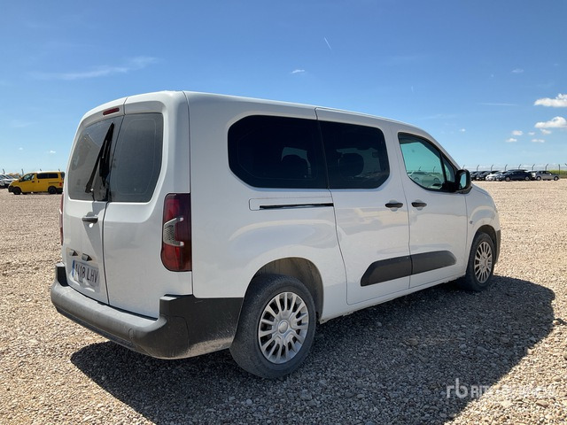 2020 Toyota Proace City Verso Passenger Van - Bus mini, Van penumpang: gambar 3 2020 Toyota Proace City Verso Passenger Van - Bus mini, Van penumpang: gambar 3