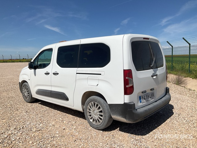 2020 Toyota Proace City Verso Passenger Van - Bus mini, Van penumpang: gambar 4 2020 Toyota Proace City Verso Passenger Van - Bus mini, Van penumpang: gambar 4