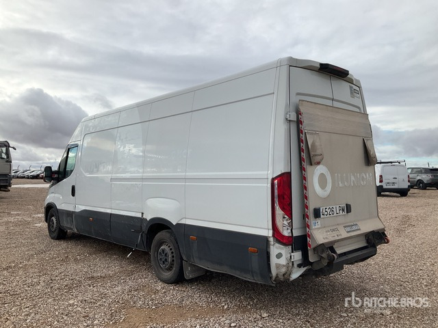 2021 Iveco Daily 35S18 Van Truck - Van panel: gambar 1 2021 Iveco Daily 35S18 Van Truck - Van panel: gambar 1