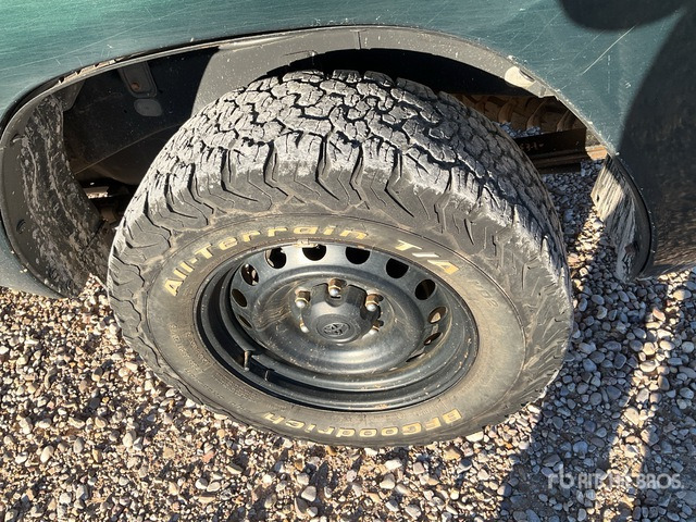 2021 Toyota Hilux 4x4 Crew Cab Pickup - Truk pikap: gambar 5 2021 Toyota Hilux 4x4 Crew Cab Pickup - Truk pikap: gambar 5