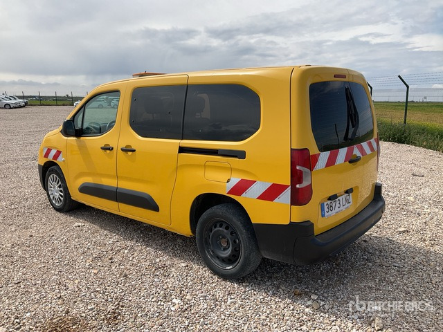 2021 Toyota Proace City Verso 5 Passenger Van - Bus mini, Van penumpang: gambar 3 2021 Toyota Proace City Verso 5 Passenger Van - Bus mini, Van penumpang: gambar 3