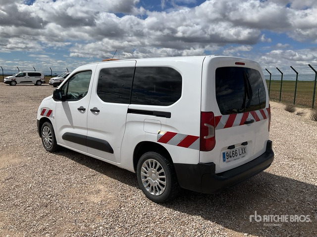 2022 Toyota Proace City Verso 5 Passenger Van - Bus mini, Van penumpang: gambar 3 2022 Toyota Proace City Verso 5 Passenger Van - Bus mini, Van penumpang: gambar 3