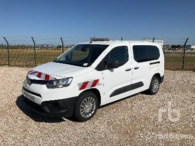 TOYOTA PROACE CITY VER 5 - Mobil: gambar 1 TOYOTA PROACE CITY VER 5 - Mobil: gambar 1