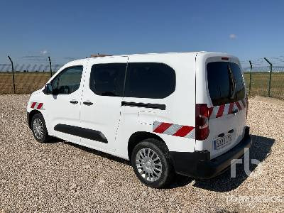 TOYOTA PROACE CITY VER 5 - Mobil: gambar 2 TOYOTA PROACE CITY VER 5 - Mobil: gambar 2