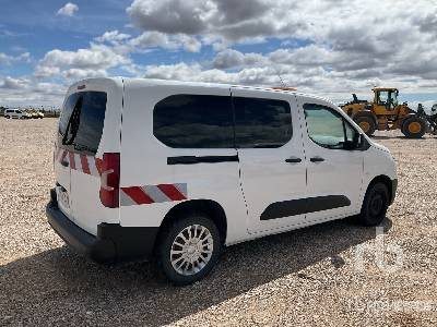 TOYOTA PROACE CITY VER 5 - Mobil: gambar 3 TOYOTA PROACE CITY VER 5 - Mobil: gambar 3