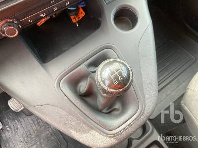 Van panel TOYOTA PROACE: gambar 13