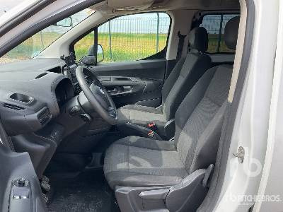 Van panel TOYOTA PROACE: gambar 9