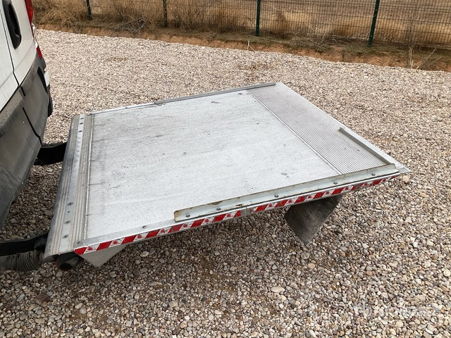 2021 Iveco Daily 35S18 Cargo Van - Van pengiriman: gambar 4 2021 Iveco Daily 35S18 Cargo Van - Van pengiriman: gambar 4