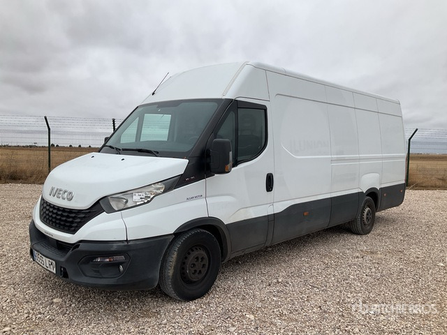 2021 Iveco Daily 35S18 Cargo Van - Van pengiriman: gambar 1 2021 Iveco Daily 35S18 Cargo Van - Van pengiriman: gambar 1