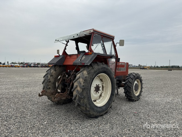 1987 Fiat 130-90DT Trattore agricolo 4RM - Traktor: gambar 4 1987 Fiat 130-90DT Trattore agricolo 4RM - Traktor: gambar 4