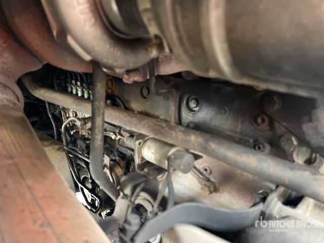 1992 Volvo F12 6x2 (Inoperable) Flatbed Truck - Truk flatbed: gambar 5 1992 Volvo F12 6x2 (Inoperable) Flatbed Truck - Truk flatbed: gambar 5