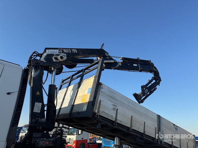 1997 Iveco MT190E30 1996 Hiab 195-4 6500 kg on 6x2 Dump Truck with Crane - Truk jungkit: gambar 5 1997 Iveco MT190E30 1996 Hiab 195-4 6500 kg on 6x2 Dump Truck with Crane - Truk jungkit: gambar 5