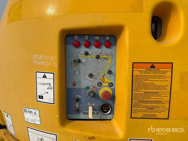 2004 Haulotte HA26PX Diesel Articulating Boom Lift - Boom artikulasi: gambar 5 2004 Haulotte HA26PX Diesel Articulating Boom Lift - Boom artikulasi: gambar 5