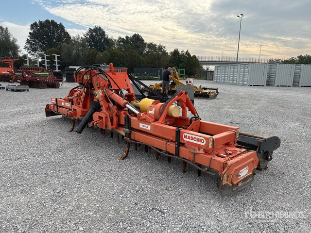 2004 Maschio Gaspardo Aquila 5000 5 m Harrow - Garu putar: gambar 2 2004 Maschio Gaspardo Aquila 5000 5 m Harrow - Garu putar: gambar 2