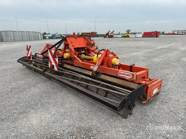 2004 Maschio Gaspardo Aquila 5000 5 m Harrow - Garu putar: gambar 3 2004 Maschio Gaspardo Aquila 5000 5 m Harrow - Garu putar: gambar 3