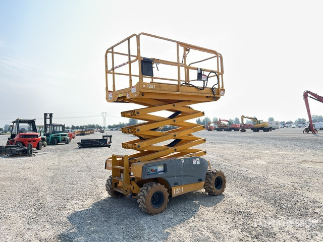 2007 Haulotte Compact 12RTE Electric Scissor Lift - Scissor lifts: gambar 4 2007 Haulotte Compact 12RTE Electric Scissor Lift - Scissor lifts: gambar 4