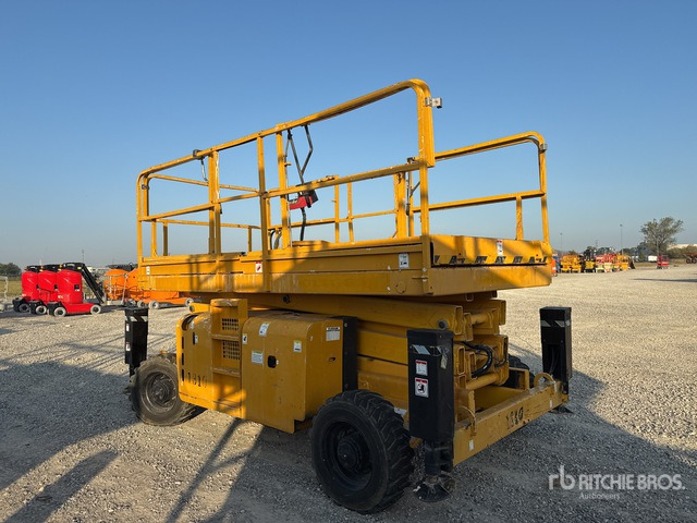 2007 Haulotte H12SX Diesel (Inoperable) Scissor Lift - Scissor lifts: gambar 3 2007 Haulotte H12SX Diesel (Inoperable) Scissor Lift - Scissor lifts: gambar 3