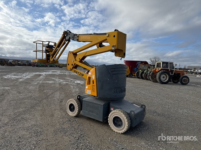 2007 Haulotte HA12IP Electric Articulating Boom Lift - Boom artikulasi: gambar 2 2007 Haulotte HA12IP Electric Articulating Boom Lift - Boom artikulasi: gambar 2