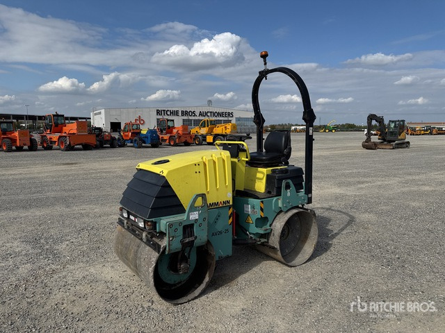 2009 Ammann AV26-2 Rullo vibrante tandem - Roller jalan: gambar 2 2009 Ammann AV26-2 Rullo vibrante tandem - Roller jalan: gambar 2